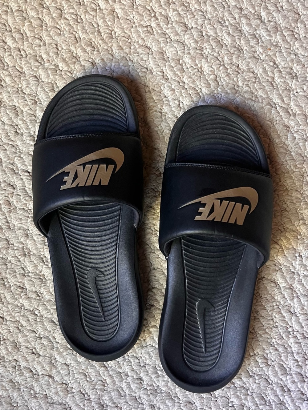 Nike Men’s Black Slide Sandals with Metallic Logo